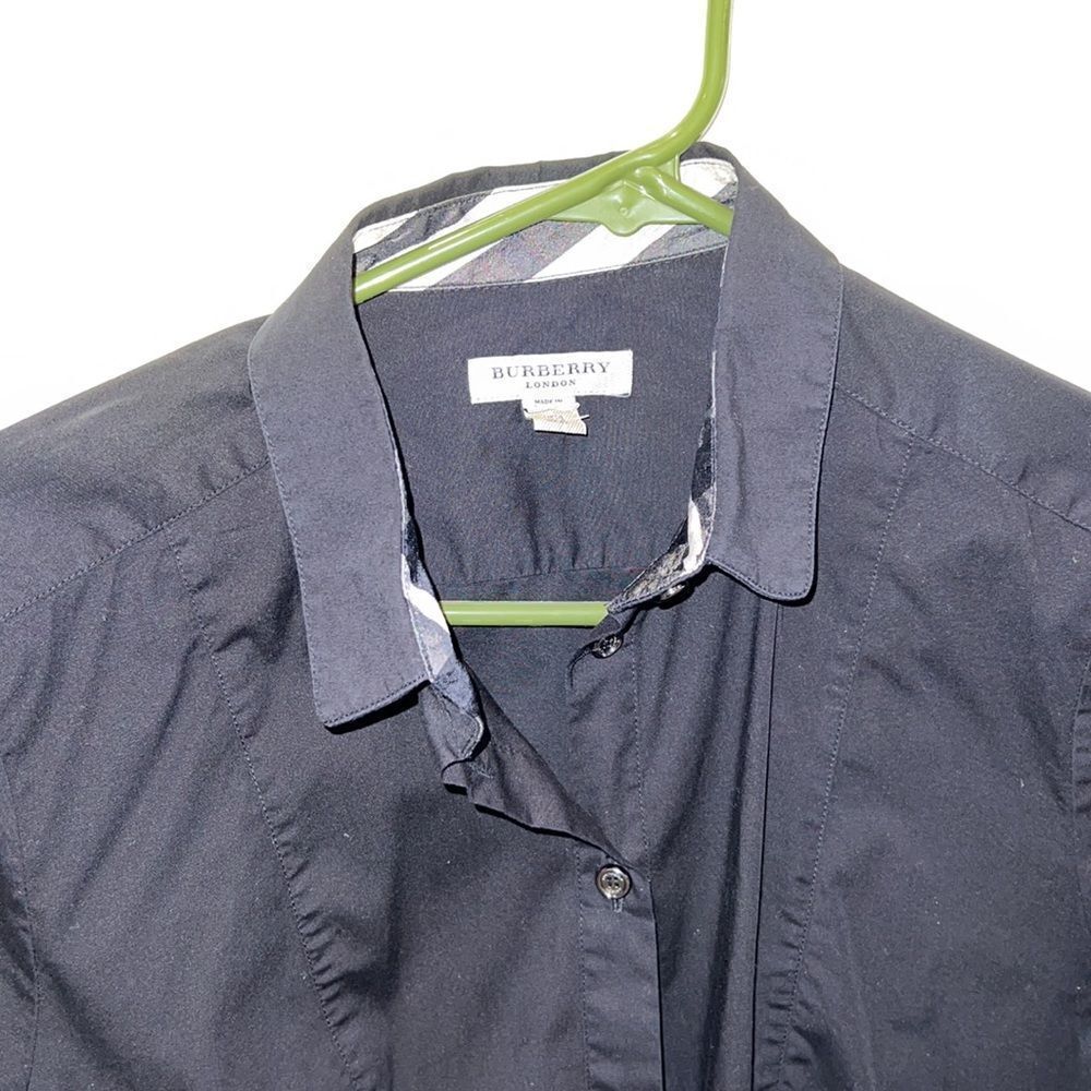 Women’s Burberry button down shirt - Picture 3 of 10